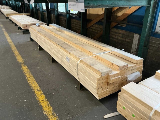 Vuren geschaafd 45x145x3000 mm (33x) - afbeelding 1 van  7