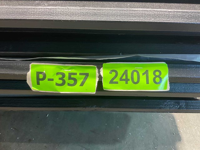 Vuren gevelbekleding buitenhoek zwart 305x8,5x3,2 cm (94x) - afbeelding 3 van  3