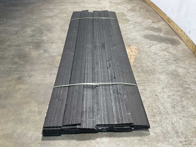 Vuren gevelbekleding channel sliding zwart 305x18x1,8 cm (28x) - afbeelding 6 van  10