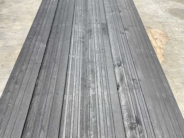 Vuren gevelbekleding channel sliding zwart 305x18x1,8 cm (28x) - afbeelding 7 van  10