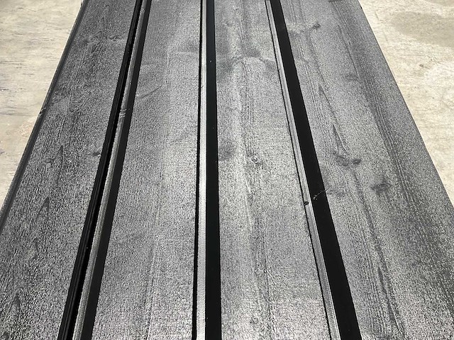 Vuren gevelbekleding startprofiel zwart - 305x18x3 cm (57x) - afbeelding 3 van  6