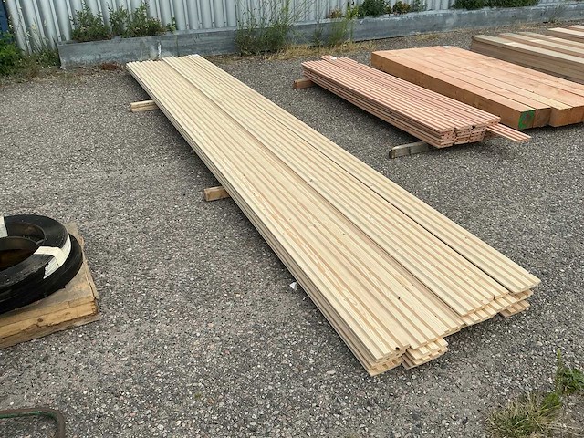Vuren houten planken 140x20mm (31x) - afbeelding 2 van  6