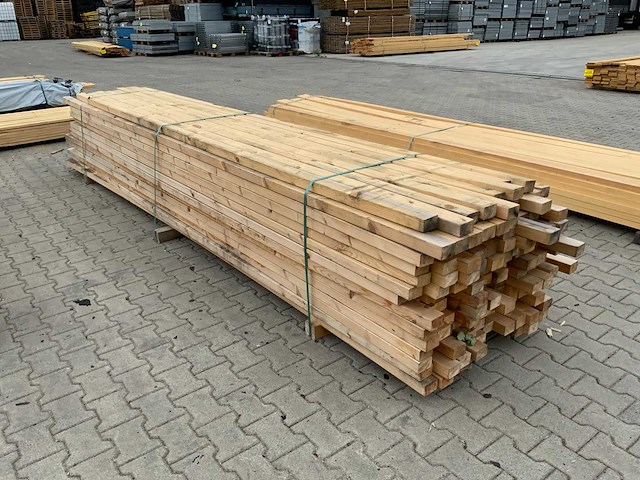Vuren ligger 4200/4500x70x45mm ca 150 stuks - afbeelding 8 van  9