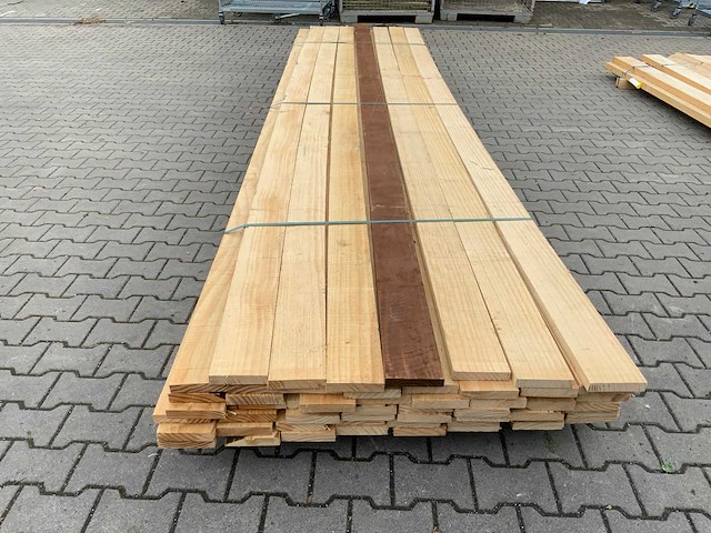 Vuren ligger 4250/4880x130x25mm (70x) - afbeelding 7 van  8