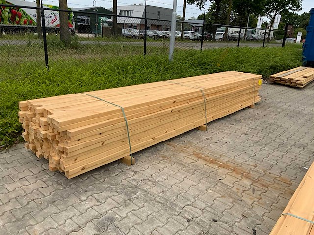 Vuren ligger 4800x70x45mm (132x) - afbeelding 1 van  9