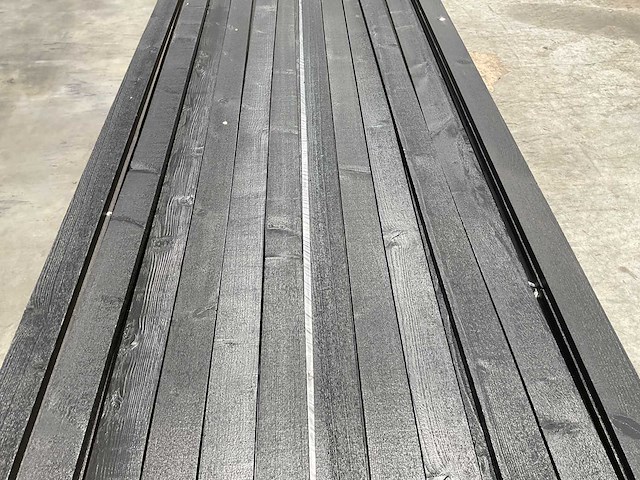 Vuren open gevelbekleding batten zwart 430x6,8x1,8 cm (150x) - afbeelding 4 van  6