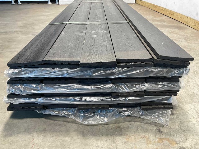 Vuren open gevelbekleding board zwart 305x18x1,8 cm (74x) - afbeelding 2 van  3