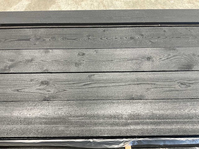 Vuren open gevelbekleding board zwart 430x18x1,8 cm (75x) - afbeelding 5 van  9