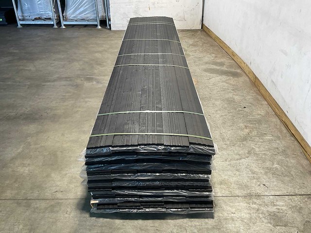 Vuren open gevelbekleding board zwart 430x18x1,8 cm (75x) - afbeelding 6 van  8
