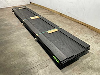 Vuren open gevelbekleding board zwart 490x18x1,8 cm (28x) - afbeelding 1 van  7