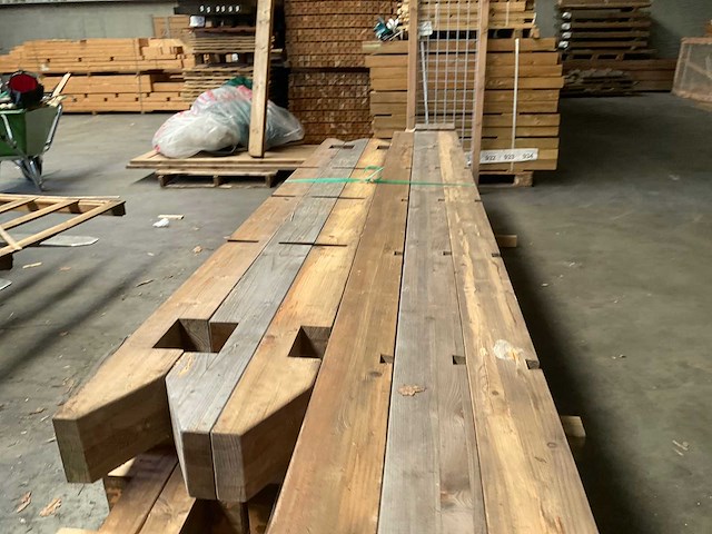 Vuren paal geschaafd - 280-370x14x14 cm (6x) - afbeelding 4 van  10
