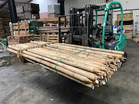 Vuren paal rond, geïmpregneerd en gepunt - 250x6x6 cm (66x) - afbeelding 1 van  12