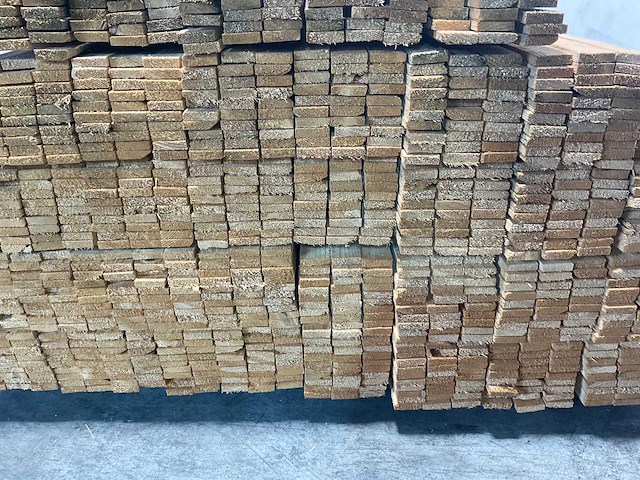 Vuren panlat geschaafd 450x3,8x1,1 cm (1103x) - afbeelding 6 van  6