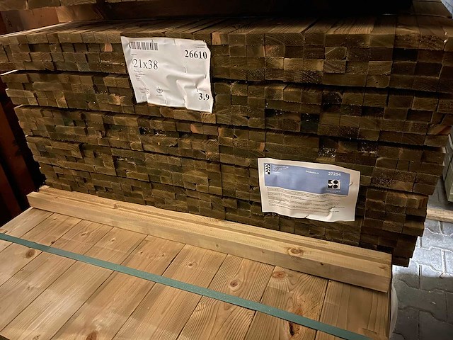 Vuren panlatten groen geïmpregneerd 3900x36x21mm (600x) - afbeelding 3 van  3