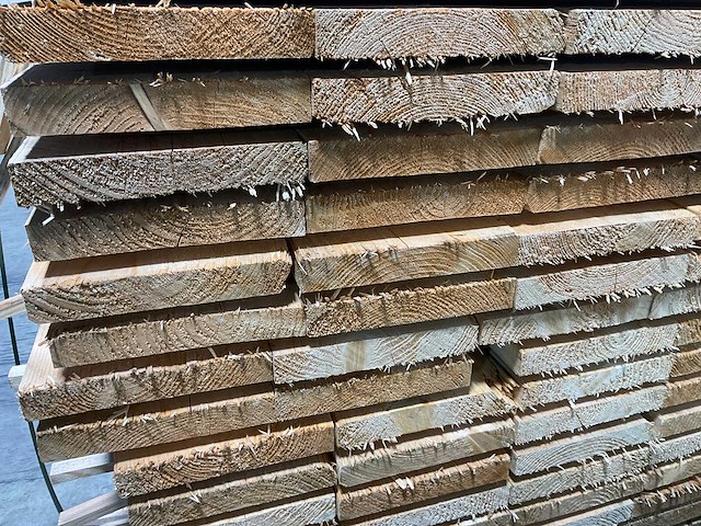 Vuren plank 300x21,5x3,5 cm (50x) - afbeelding 1 van  2