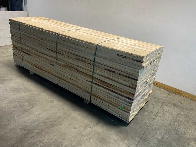 Vuren plank 360x15x3.2 cm (64x) - afbeelding 1 van  6