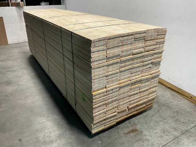 Vuren plank 360x17x2,3 cm (40x) - afbeelding 1 van  5