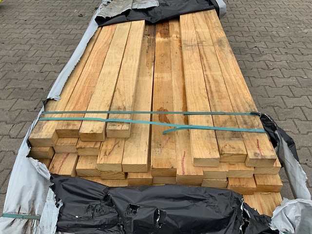 Vuren plank 3670 tot 4280mm (55x) - afbeelding 3 van  12