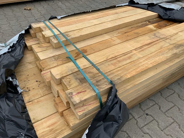 Vuren plank 3670 tot 4280mm (55x) - afbeelding 7 van  12