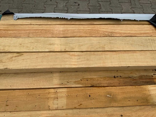 Vuren plank 3670 tot 4280mm (55x) - afbeelding 9 van  12