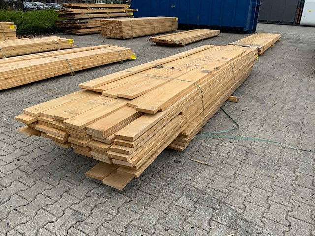 Vuren plank 3670 tot 4880mm 96st - afbeelding 1 van  1