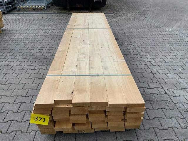 Vuren plank 3670x145x45mm (60x) - afbeelding 1 van  1