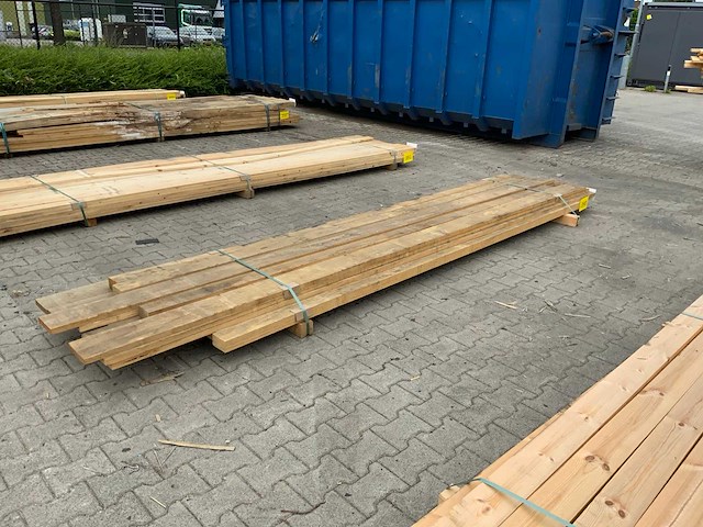 Vuren plank 3750/4250mm (21x) - afbeelding 1 van  7