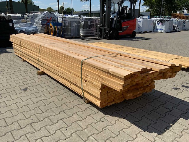 Vuren plank 3900-4500x120x30mm (136x) - afbeelding 3 van  7