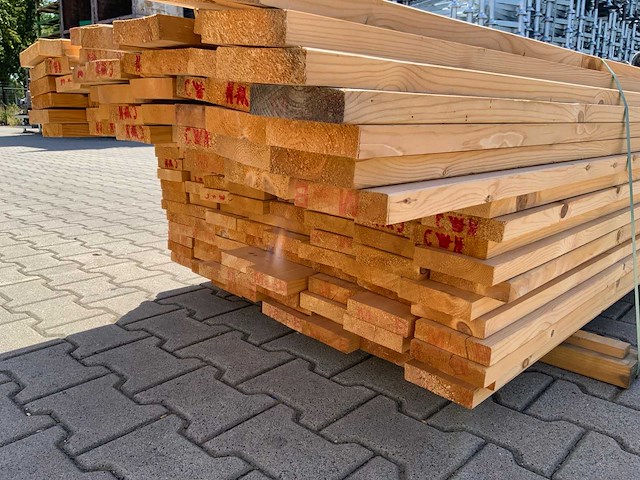 Vuren plank 3900-4500x120x30mm (136x) - afbeelding 5 van  7