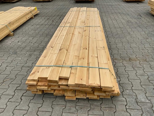 Vuren plank 3900x120x28mm (64x) - afbeelding 2 van  9