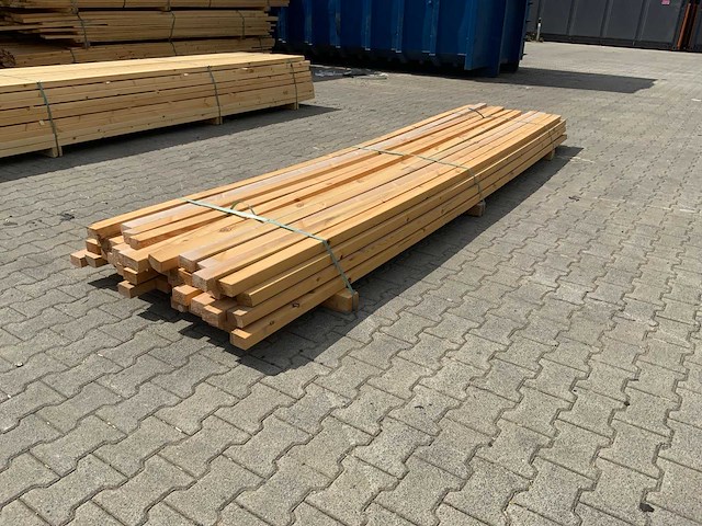 Vuren plank 4200x70x50mm (46x) - afbeelding 1 van  7