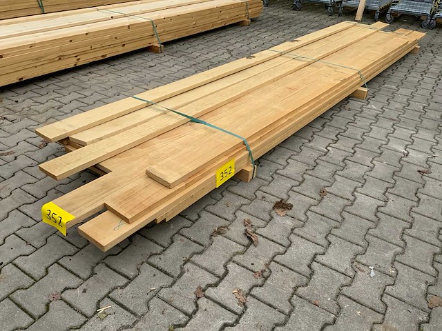Vuren plank 4260-4880x145x25mm (19x) - afbeelding 1 van  5
