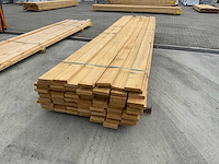 Vuren plank 4300x130x25mm (98x) - afbeelding 1 van  3