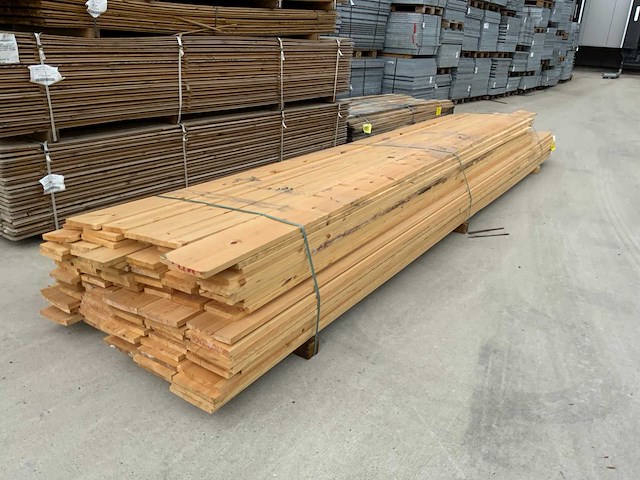 Vuren plank 4600 tot 5500mm (100x) - afbeelding 2 van  9