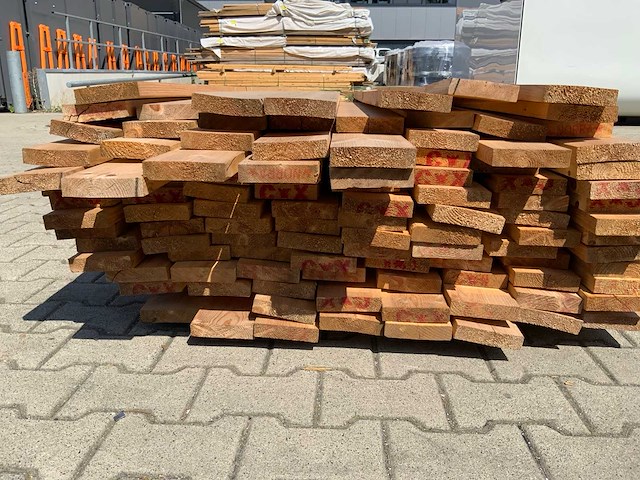 Vuren plank 4800-5400x120x25mm (110x) - afbeelding 6 van  7