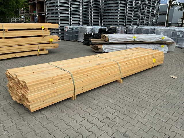 Vuren plank 4800x120x30mm (120x) - afbeelding 1 van  9