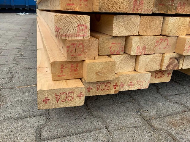 Vuren plank 4800x70-100x50mm (118x) - afbeelding 6 van  7