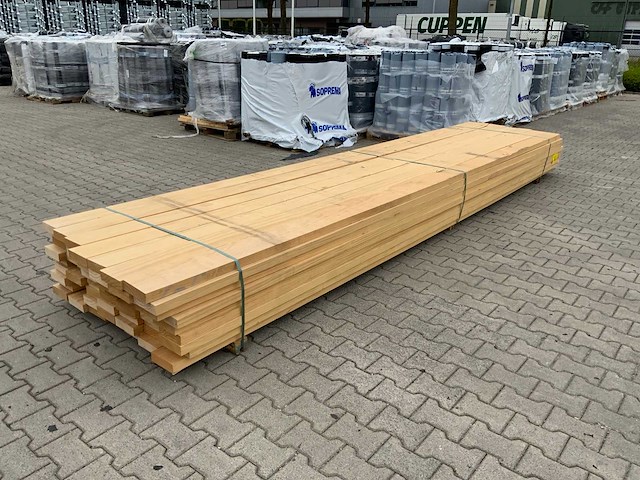 Vuren plank 4870x145x45mm (63x) - afbeelding 1 van  7