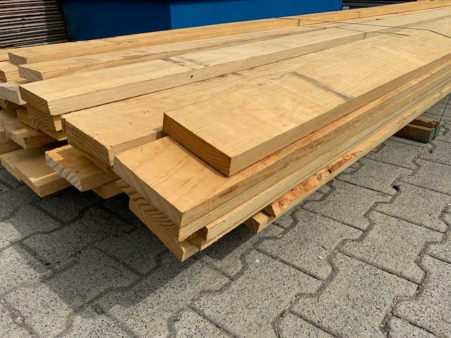 Vuren plank 5480x130x28mm (63x) - afbeelding 8 van  8