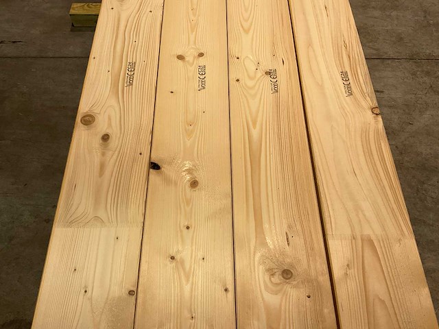 Vuren plank 640x23,5x4 cm (8x) - afbeelding 3 van  4