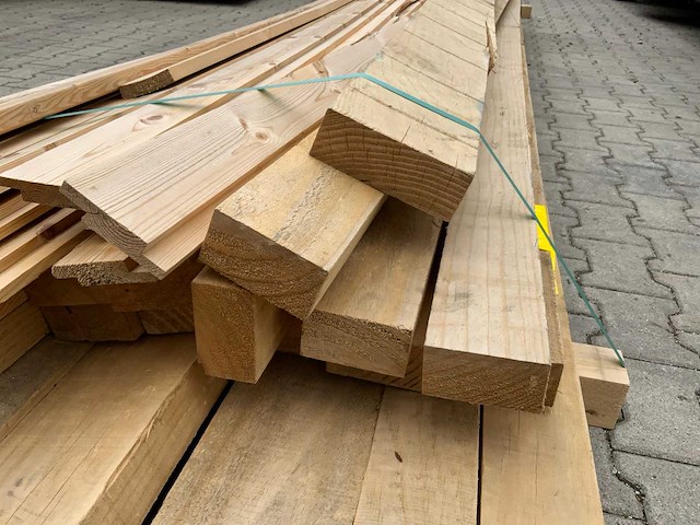Vuren plank en ligger mix vanaf 4260 tot 5000mm (95x) - afbeelding 4 van  8