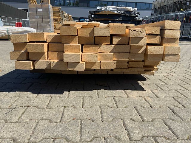 Vuren plank en vuren balk mix (96x) - afbeelding 6 van  10