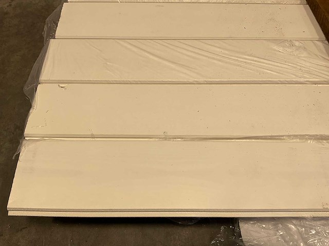 Vuren plank gegrond 330x12x2 cm (16x) - afbeelding 2 van  3