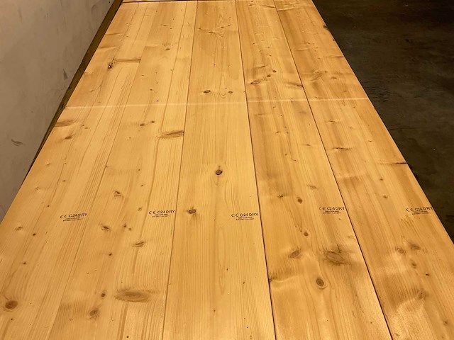 Vuren plank geschaafd - 540x23,5x3,8 cm (20x) - afbeelding 1 van  1
