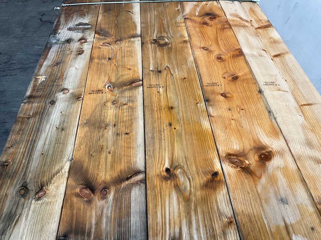 Vuren plank geschaafd - 600x23,5x3,8 cm (20x) - afbeelding 1 van  4