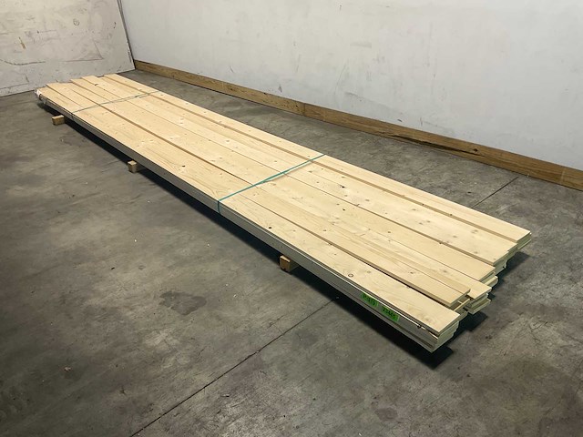 Vuren plank geschaafd 540x15x2 cm (30x) - afbeelding 1 van  2