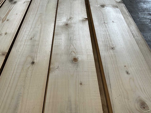Vuren plank geschaafd met mes- en groef 390x17x1,8 cm (50x) - afbeelding 3 van  6