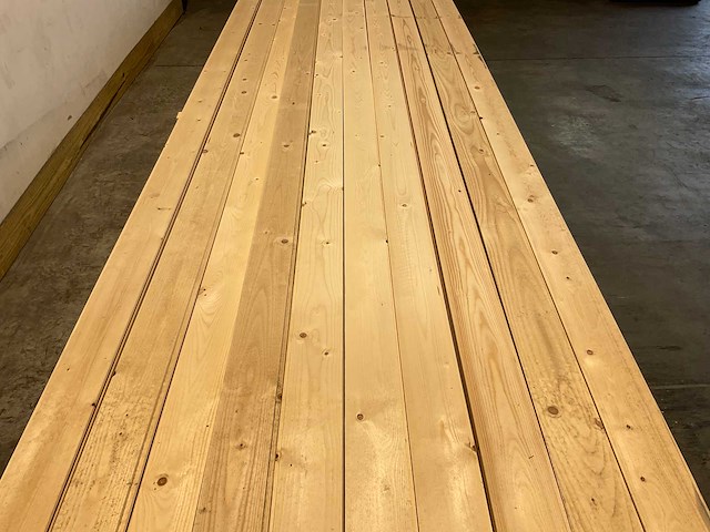 Vuren plank mes- en groef geschaafd 480x9,5x2 cm (132x) - afbeelding 3 van  7