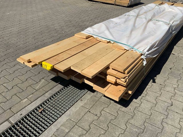 Vuren plank mix 3600-4900x130-200x25-30mm 125st - afbeelding 1 van  1