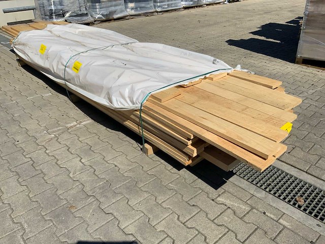 Vuren plank mix 3600-4900x130-200x25-30mm (125x) - afbeelding 9 van  10